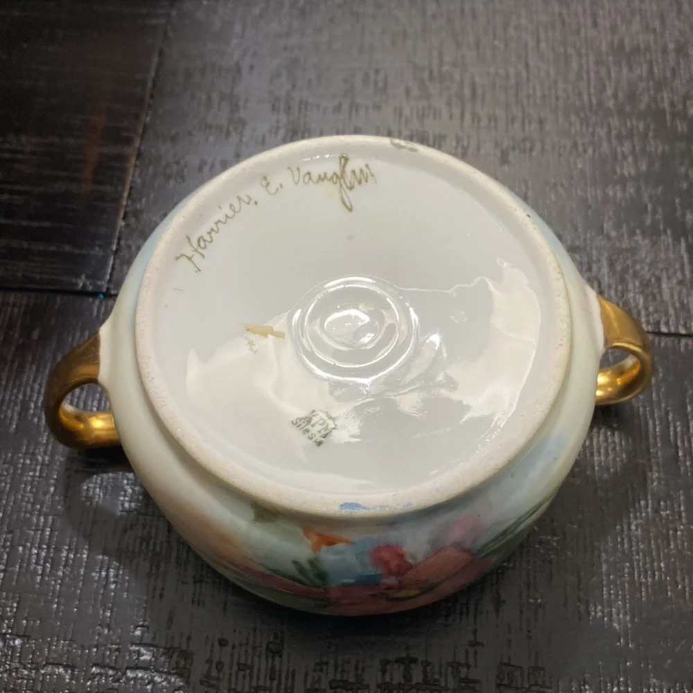 Antique KPM Silesia Floral Sugar and Creamer Set with Gold Handles! - Picture 7 of 7